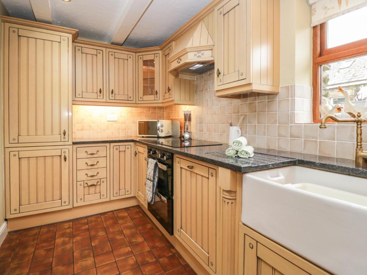 Laithe Cottage Ulverston Exterior photo